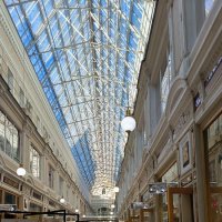 В галерее Пассажа. :: Ольга 