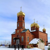 В храм :: Татьяна Лютаева