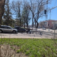 На улицах города :: Андрей Хлопонин