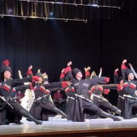 Кавказские танцы :: Мариша Тим