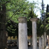 Камни древнего Херсонеса :: Леонид 