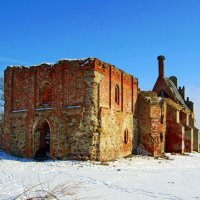 Южная сторона кирхи :: Сергей Карачин