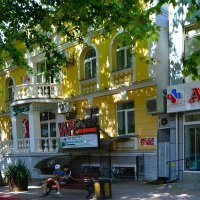 Керчь. Дом по ул. Ленина 35. :: Пётр Чернега