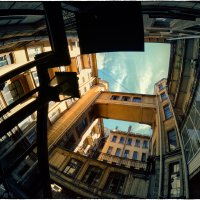 My magic Petersburg_02003_дворик на ул. Кирочной, д.24 :: Станислав Лебединский