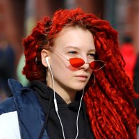 Уличный портрет :: Владимир59 