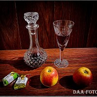 ХРУСТАЛЬ С ЯБЛОКАМИ И КОНФЕТАМИ. :: Александр Дмитриев