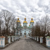 К храму :: Евгений 