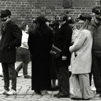 Пришельцы в городе :: Виктор Савельев Пришельцы в городе :: Виктор Савельев