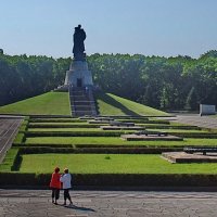 Военный мемориал в Трептов-парке в Берлине :: Анастасия Смирнова Военный мемориал в Трептов-парке в Берлине :: Анастасия Смирнова