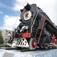 Наш паровоз, вперед лети. В Коммуне остановка. Иного нет у нас пути... :: Михаил Столяров
