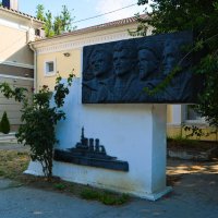 Феодосия. Памятник Восстанию на броненосце «Потёмкин». :: Пётр Чернега