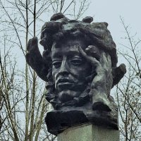 Бюст Пушкина в парке Пушкина в Саранске. :: ИРЭН@ .