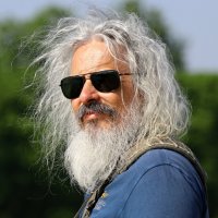 Уличный портрет :: Владимир59 