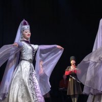 Танец кабардинок :: Мариша Тим