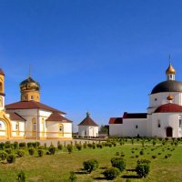 Храмы монастыря :: Сергей Карачин