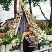 На фестивале цветов :: Ирина Соловьёва На фестивале цветов :: Ирина Соловьёва