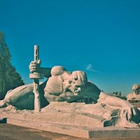 Монумент Жажда :: Andrey Lomakin Монумент Жажда :: Andrey Lomakin