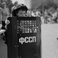 За щитом. :: Радмир Арсеньев За щитом. :: Радмир Арсеньев