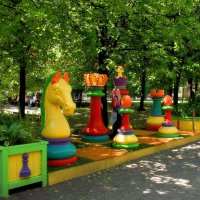 На Цветном бульваре и шахматы цветные. :: Татьяна Помогалова