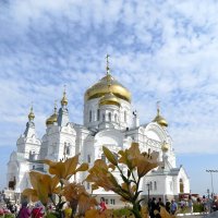 Крестовоздвиженский храм :: Лариса С.