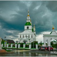 Тучи над городом встали, в воздухе пахнет грозой . :: Михаил К