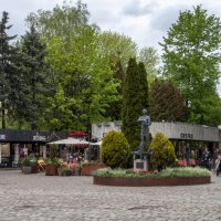 Туристы у Кафедрального собора :: Gen 