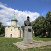 Памятник Александру Невскому :: Andrey Lomakin