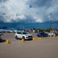 Грозовое небо над городом :: Александр Синдерёв