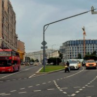 Движение по Арбатской площади. :: Татьяна Помогалова Движение по Арбатской площади. :: Татьяна Помогалова