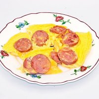 Омлет с сардельками из курицы :: Валерий Иванович Омлет с сардельками из курицы :: Валерий Иванович