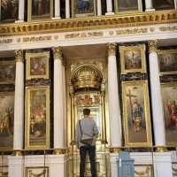 Перед иконой Казанской Богоматери :: Татьяна Лютаева