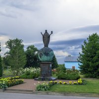 Монумент Святому Николаю :: Сергей Цветков