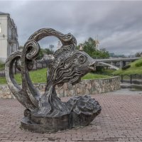 Скульптурная композиция "Золотая рыбка". :: Александр Максимов