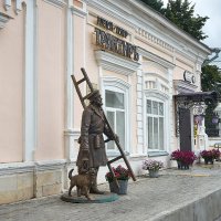 Пешком по Елабуге. Театр-трактир :: Олег Манаенков Пешком по Елабуге. Театр-трактир :: Олег Манаенков