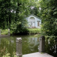 На детском острове в Царском Селе :: Евгений Шафер