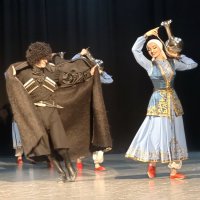 Из серии Кавказские танцы :: Мариша Тим