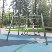 Двое на качелях :: Дмитрий Никитин