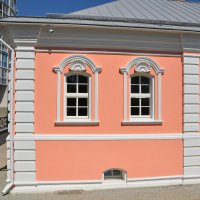 Рельефные лепные раковины с жемчужинами :: Татьяна Машошина
