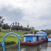 Теплоход от пристани отчалил :: Сергей Цветков Теплоход от пристани отчалил :: Сергей Цветков