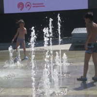 Жаркое лето в Москве :: Дмитрий Никитин
