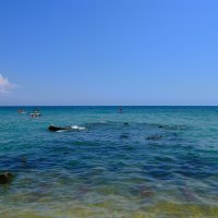 Феодосия. Подводные камни Феодосийского залива у Дикого пляжа.