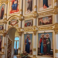Внутри Троицкого храма :: Елена Семигина