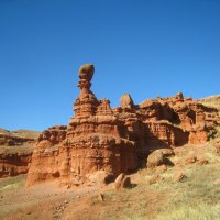 Чудесная каменная башенка.