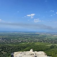 Алазанская долина - это огромная плодородная равнина в Кахетии, Грузия :: Михаил Свиденцов Алазанская долина - это огромная плодородная равнина в Кахетии, Грузия :: Михаил Свиденцов