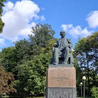 В парке Кадриорг :: Veera V