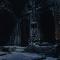 Храм в скале.