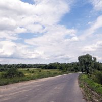 Пустынная дорога к Оке