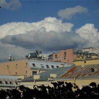 тучи над крышами