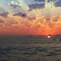 Закат в Черном море