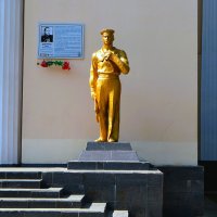 Феодосия. Скульптура «Матрос».